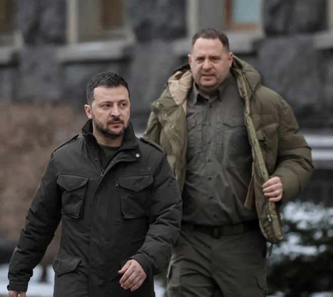 俄乌冲突快结束了?美特使今日或与普京见面,乌武装部队前总司令:我们正处于极其艰难的境地