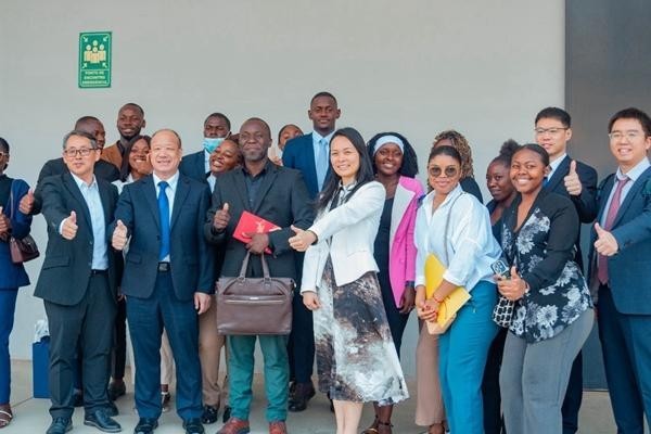 一堂开在非洲的“中国减贫经验课”